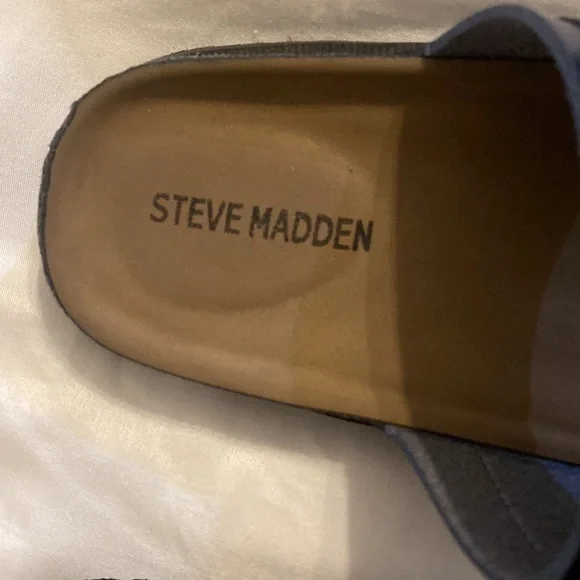 Steve Madden Navy blue Boys sandals - Picture 3 of 4